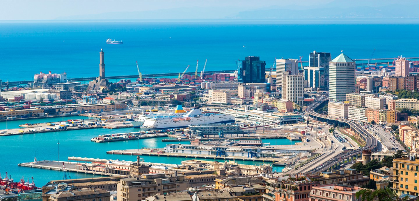 Vista aerea di Genova, sede del gruppo Differen